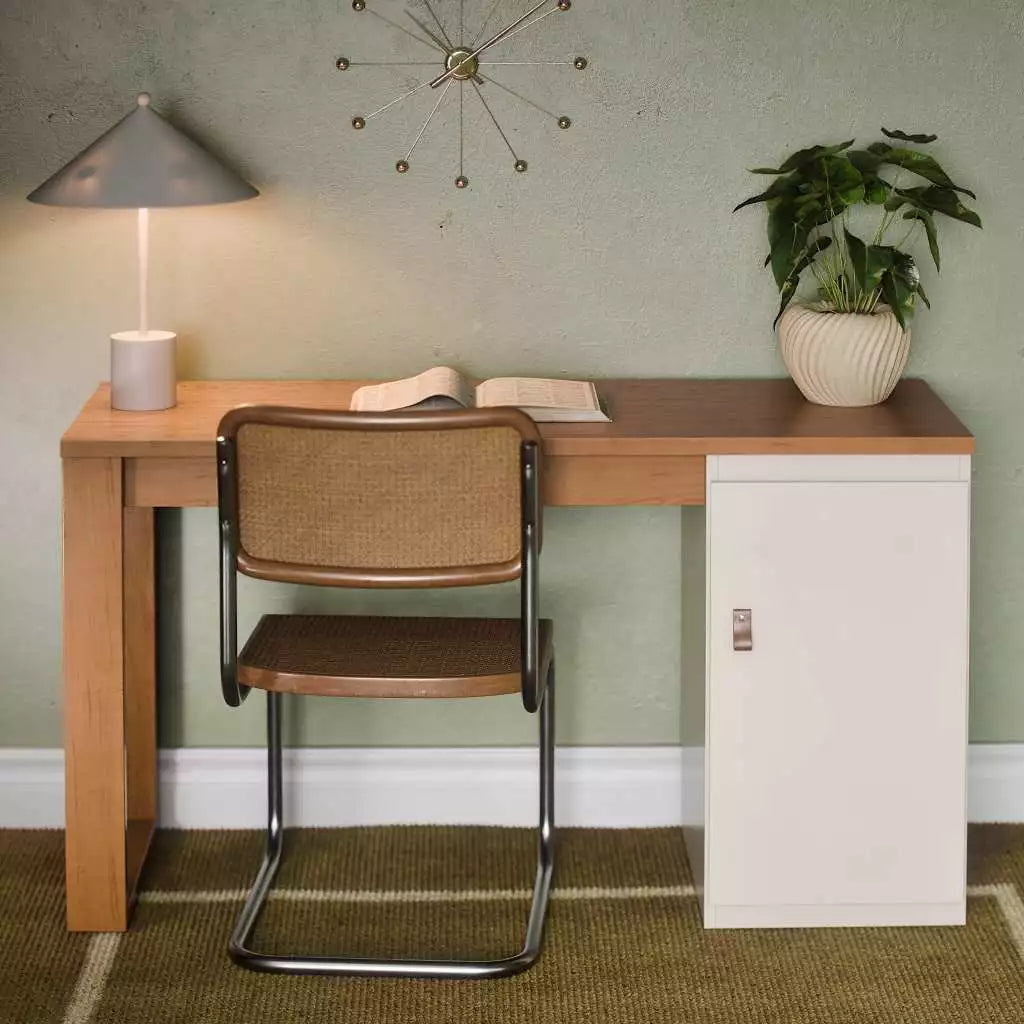 Escrivaninha Star Paris MDF Amadeirada com Porta Para Home Office ou Estudo Moderna e Funcional