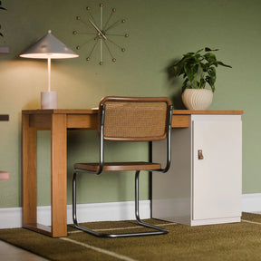 Escrivaninha Star Paris MDF Amadeirada com Porta Para Home Office ou Estudo Moderna e Funcional