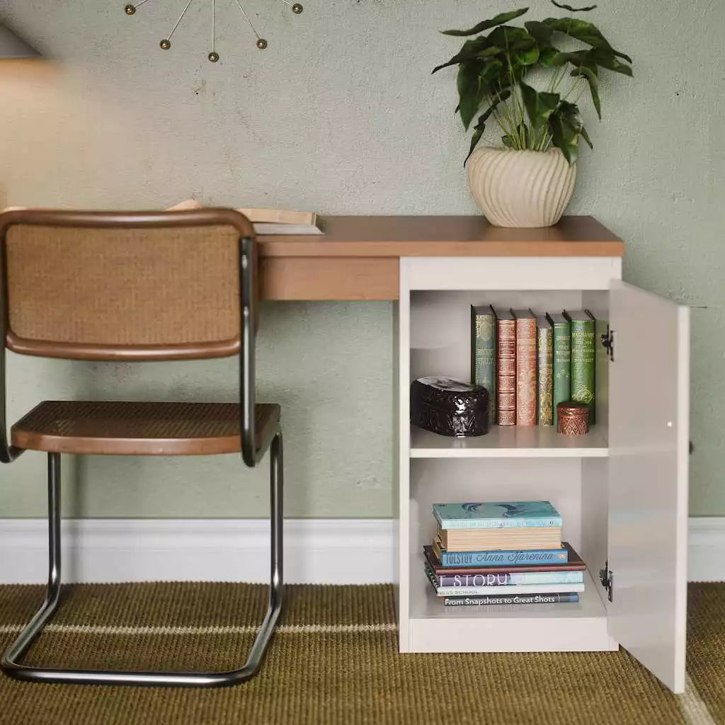 Escrivaninha Star Paris MDF Amadeirada com Porta Para Home Office ou Estudo Moderna e Funcional